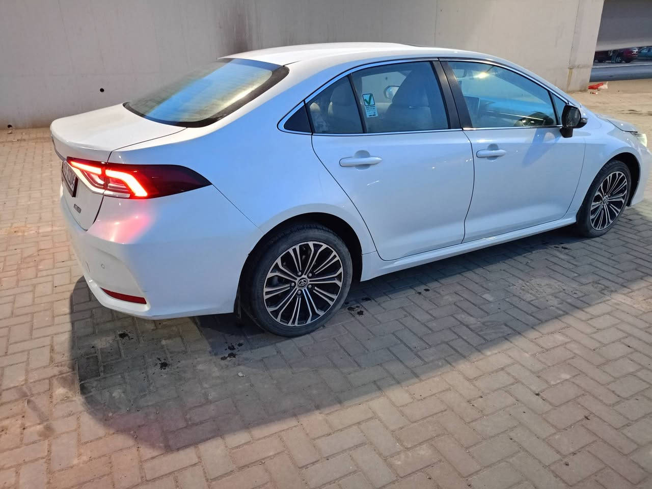 كورلا خليجي ساس GIi موديل 2020 محرك 1800 بانزيين
رقم اربيل إنكليزي سنوية لل2030 ماشية 133 الف 
 مواصفات السيارة 
/الدشبول والابواب جلد مطعم اسود وبيجي/كشنات جلد بصمة/ تنته/ مري شفط / شاحن موبايل / تبريد قطعتين أمامي وخلفي/تحكمات استيرن / رادارات جانبية/ نظام سبورت 
 السيارة مفوولة فوول 
السياره بيهه ضرر بارد فقط وصور السونار مرفقة بالصور 

السعر المطلوب 164وبيهه مجال شي بسيط 
مكان السيارة تكريت 
***********
