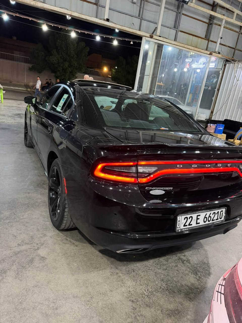 السلام عليكم
جارجر موديل ٢٠١٩ sxt سلايد السياره 
وارد امريكي حادثها بارد فقط جاملغ يمنه وحافه بنيد نفسهن بدون تبديل كفاله من الصبغ 
بدووون ولاايرباك السياره 
رقم اربيل الجديد هزه وفحص كله جديد باسمي تحويل مباشر 
السياره جديده بدون نقص ادامه كامله كفاله كير ومحرك 
مكان السياره بغداد 
للاستفسار *********** 
تحياتي
