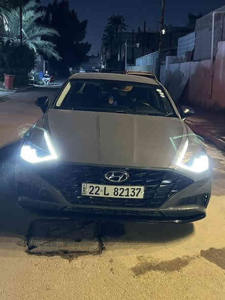 السلام عليكم 
سوناتا 2021 لون سمنتي 
ترهم مراوس حسب القناعه 
محرك 2500المرغوب
موتصفات عاديه 
حادثها ب امريكا بنيد وباب خلف السائق وبل العراق جاملغات اماميه ثنين وباب السائق السياره ماشيه 106
رقم اربيل الجديد انكليزي مميز 
تايرات صدر امامي خلفي خير من الله 
للستفسار ***********سيد غسان ابو حسن مكان الشعب
