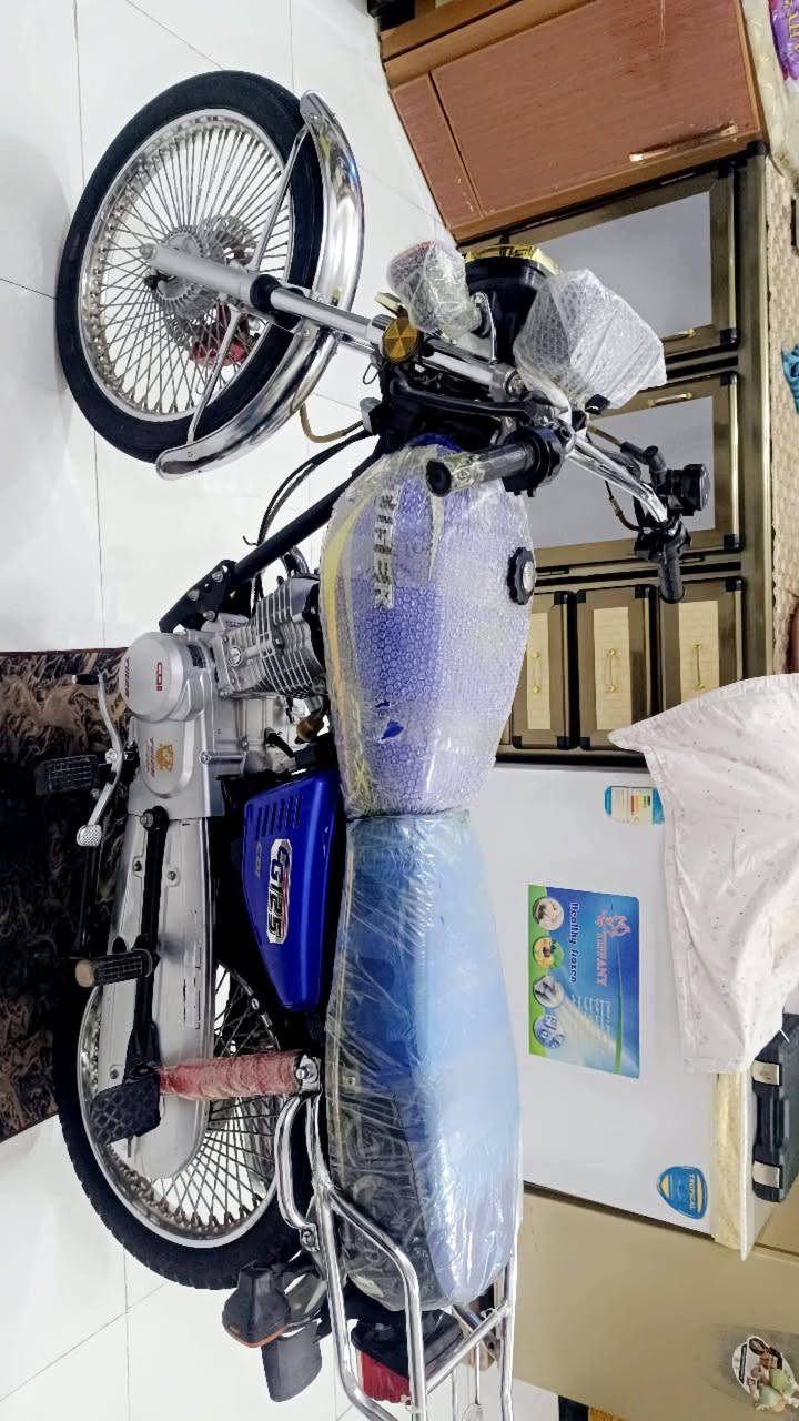 السلام عليكم تايكر موديل 2023 طالعه بدايت ال25 دراجه شوفت عينك نضيفه وحلوه شوفت عينك اوراق مال وكيل كاملات 5اوراق الشراري يتصل مكاني حله شاوي يم فلكت غرفت التجاره السعر مال بيع مال بيع 575 وهذا رقمي ***********
