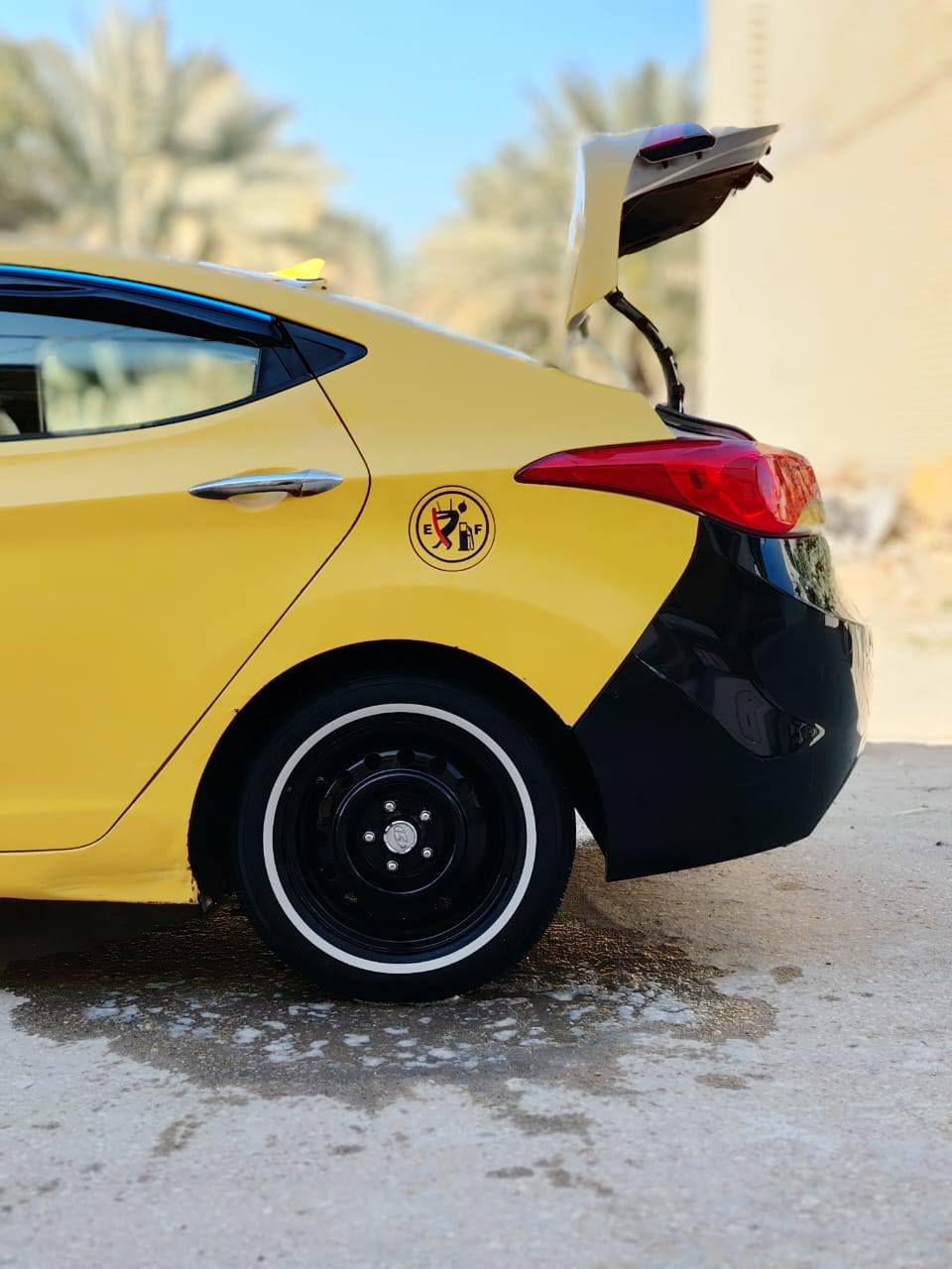 سلام عليكم
النترا موديل 2013 وارد امريكي ضرر جاملغ أيمن مع بنيد مصفره هيئة و غرامات رقم بابل باسمي السعر 98 وبيه مجال 
العنوان كربلاء 
الرقم 
***********
***********
