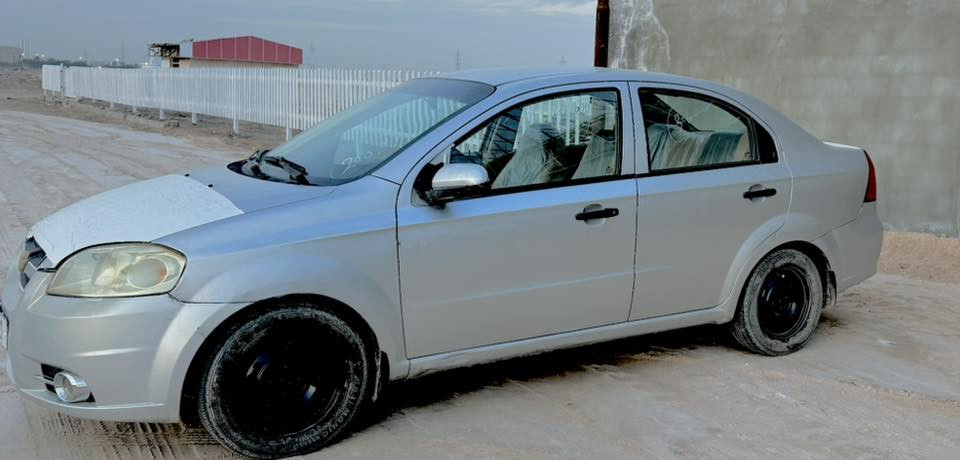 السلام عليكم
افيو 2008 للبيع 
رقم نجف ب اسمي 
بيها قطعتين رش بسبب الجراد فقط
وباب السائق تبديل نفس اللون 
سعرها 62 و عليها 2ورقة غرامة تنزل من السعر 
مكان السيارة نجف 
بيع او مراوس ب احدث
***********
