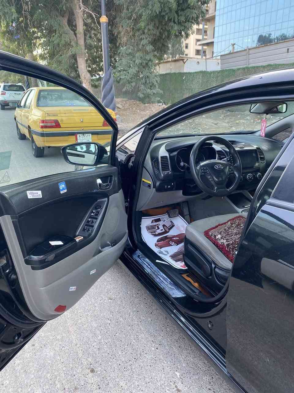 كيا فورتي موديل 2016 ( السعر 112 وبيها مجال )
مكينه دوش 1800 ،،، كير at 
تحكمات استيرن جهتين ،،،، اشاير وبالمري 
شاشه + كامره خلفيه ،،، مثبت سرعه + eco
منظومه ( ناصي + عالي ) تبريد ثلج 🧊 
السياره كامله مابيه نقص برغي من صدر وكل نواحي 
حادث السياره قطعتين ( مبدل باب خلفي نفس لون وجاملغ خلفي بارد ) السياره بدون ايرباك كلها ليبل واحد 1️⃣ موقع سياره بغداد  ( *********** )
