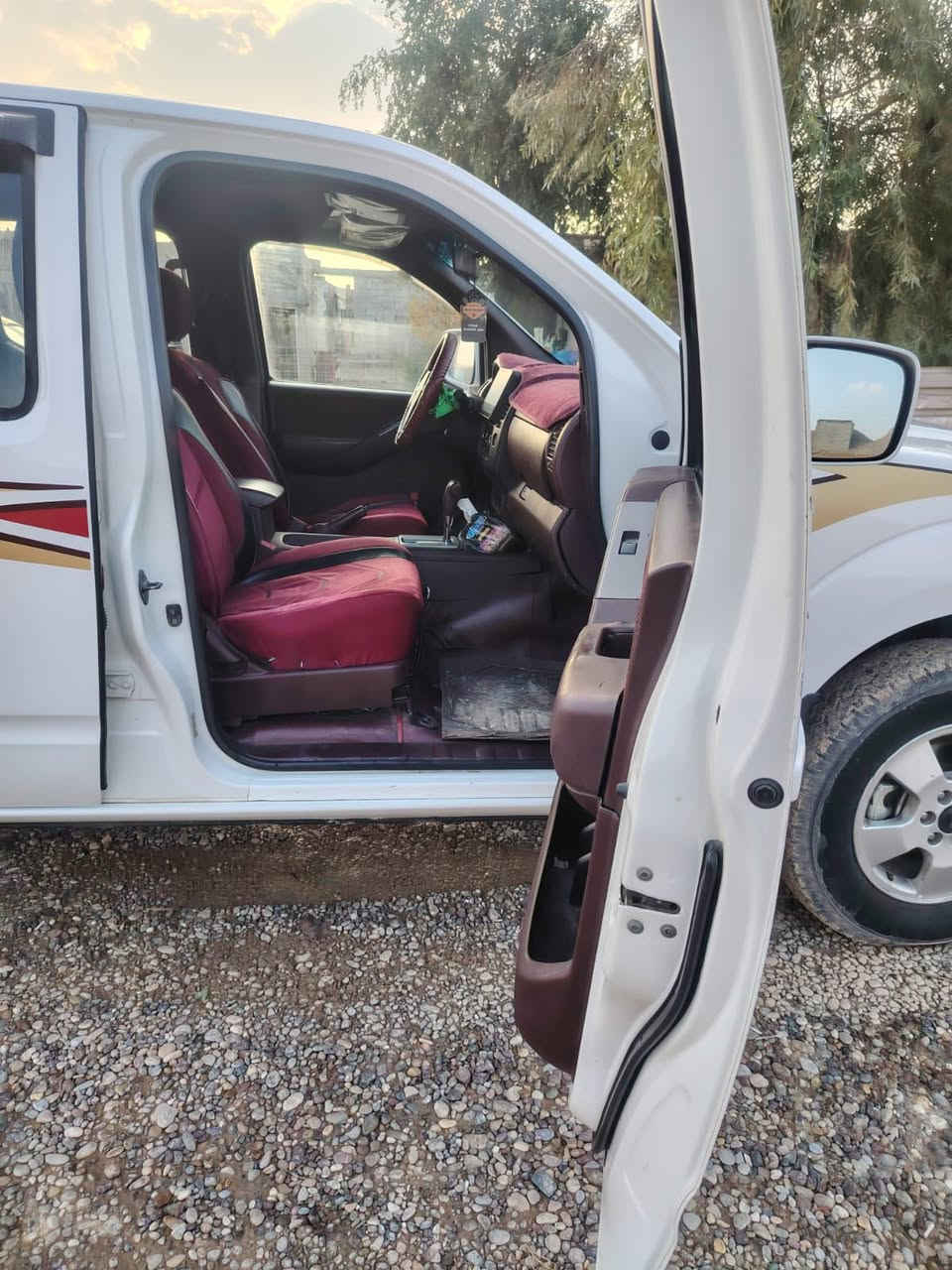 السلام عليكم بيكم نيفاره موديل 2014 رقم اربيل بسمي
دخلت هزه 2025 شهر 7
مكينه مفتوحه قطره تنقيص ماكو ولا تبخير السياره جديده 
السعر 140 نهايته 
الستفسار ***********
السونار موجود بل نشر
