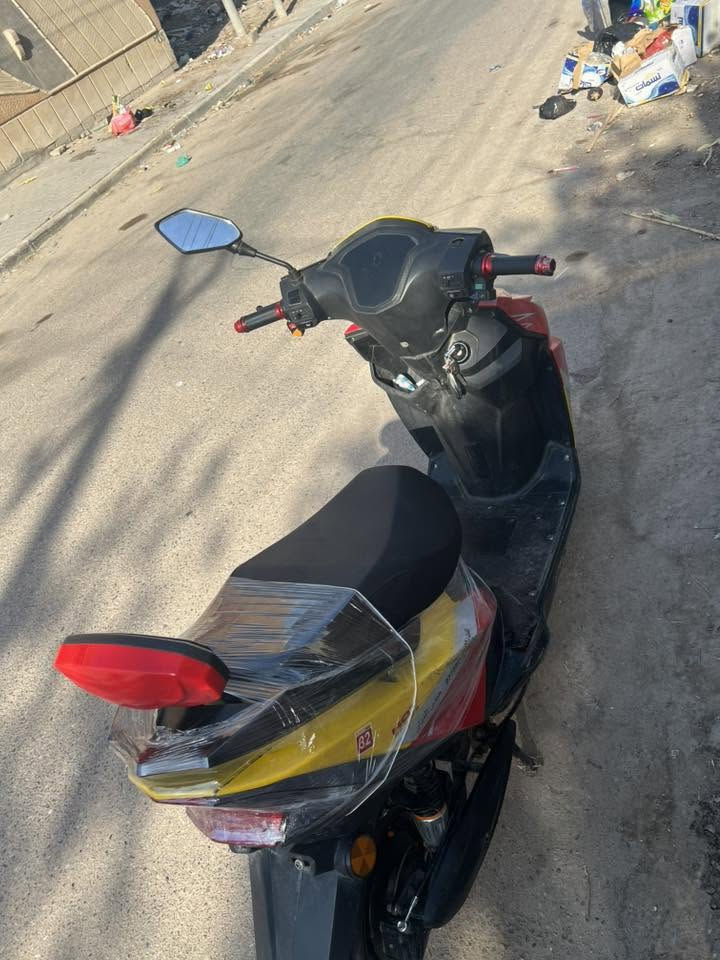 دراجه شحن سكنس ست بطاريات 🔋 دراجه كامله لا يوجد نقص كهربائيات كامله موديل 25 الشحنه الوحده طول ثلث ايام تمشيك اكثر من 80 كيلو 
المكان البصرة مشراك القديم 
السعر 500 🎈 
***********
