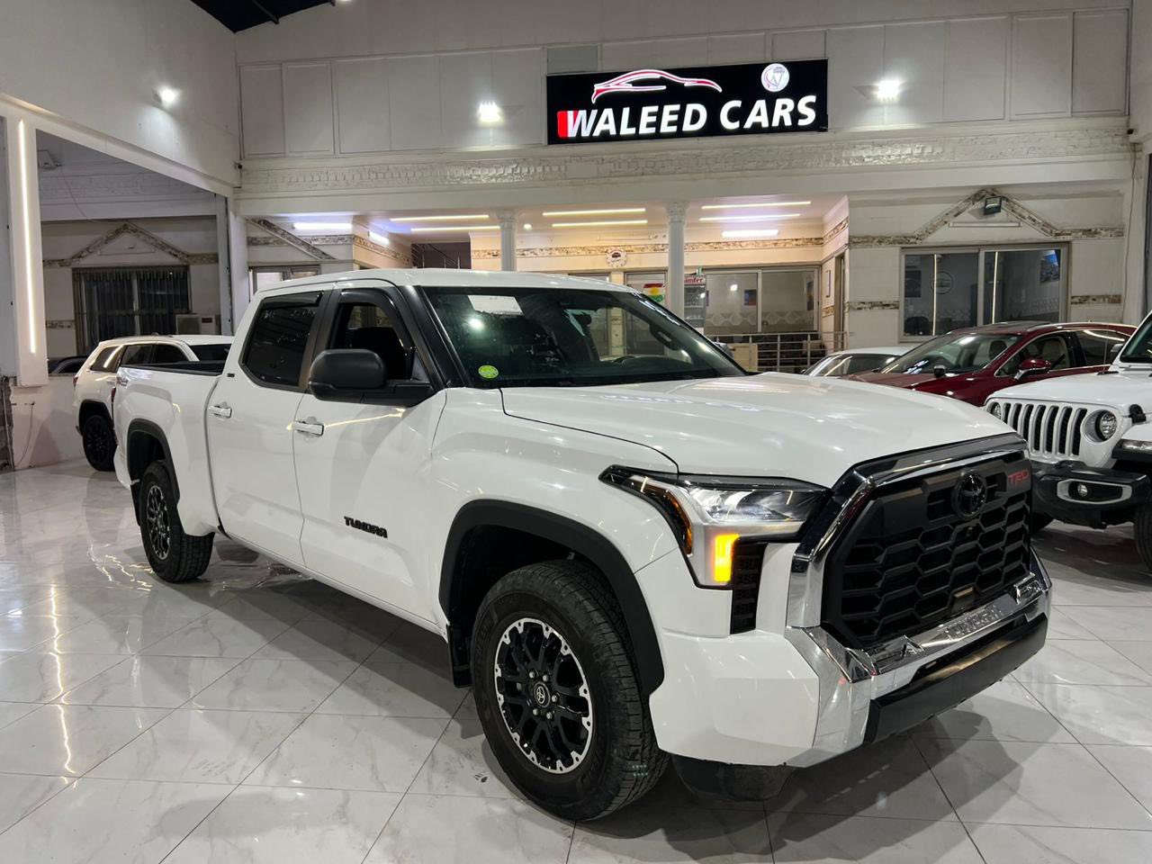 🚙 Toyota Tundra 2025
⚪ اللون: أبيض
📍 تترقم شمالي

🔧 الحالة:
حادث خفيف (جاملغ + سكن فقط)
بدون ضربات داخلية
بدون ايرباك

📊 المواصفات:
✔ محرك 6 سلندر تنفس طبيعي
✔ كشنات جلد
✔ تحكم كهرباء للمقاعد
✔ مواصفات جميلة ومريحة
✔ قوة واعتمادية عالية

💰 السعر: 320 وبيه مجال

📞 للاستفسار: ***********

