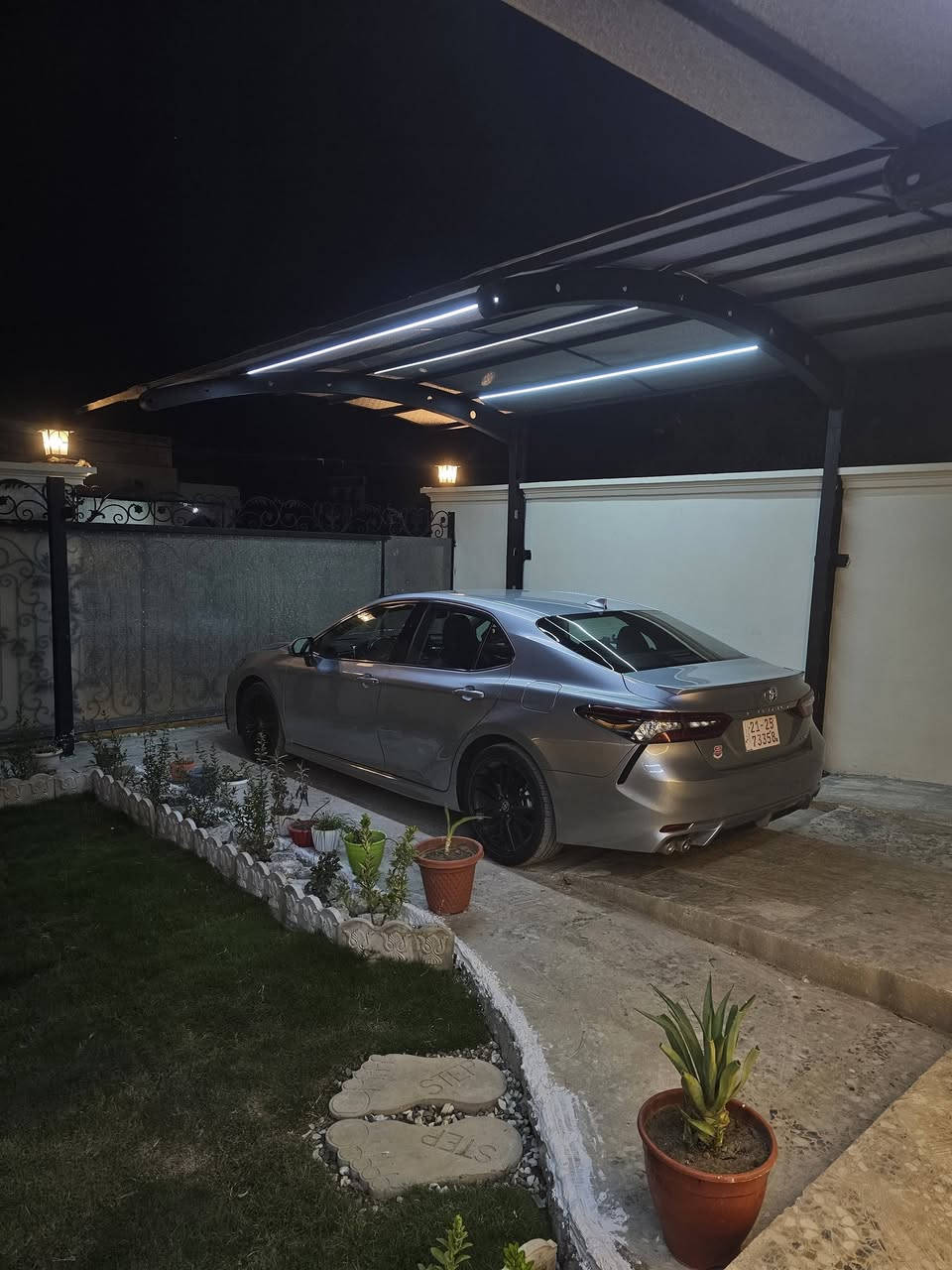 ‏2024  𝐓𝐎𝐘𝐎𝐓𝐀 𝐂𝐀𝐌𝐑𝐘-𝐗𝐒𝐄  

تويوتا كامري (XSE) موديل : 2024

عداد المسافة :  69 k
حجم المحرك : 2.5L ( 4.سلندر )
الضرر :  باب السائق تبديل بلادي جاملغ تجاري 
حافة البنيد تعديل
موضح بالصور 
المواصفات : 𝐗𝐒𝐄
فـول مـواصـفـات 
ابواب  بصمة
بصمة تشغيل)
شاشة  كبير
كاميرا خلفية 
ويل 19 الرياضي 
هاند بريك بصمة
اوتو هولد (𝐀𝐔𝐓𝐎 𝐇𝐎𝐋𝐃)
اوتو ستارت (𝐀𝐔𝐓𝐎 𝐒𝐓𝐀𝐑𝐓)
اوتو ستوب (𝐀𝐔𝐓𝐎 𝐒𝐓𝐎𝐏)
رادار امامي (تحديد مسار)
‏‎رادار جانبي (نقاط عمياء)
‏‎حساسات خلفي 
مانع انزلاق+𝐀𝐁𝐒
3انظمة  (𝐄𝐂𝐎) (𝐍𝐎𝐑𝐌𝐀𝐋)(𝐒𝐏𝐎𝐑𝐓)
تحكيم استيرن+ شفتات استيرن
كشنات جلد ، كشنات كهربائي
كشنات الامامي هيتر 
لايتات (𝐋𝐄𝐃) عدسة زينون بيلادي
اناره داخليه led 
ترحيب بلادي بالدواسات 
شاحن وايرلس
مثبت سرعه تفاعلي قيادة اليه 
تحديد مسار 
مكاني كركوك 
السعر 225
بيها مجال
‭***********
