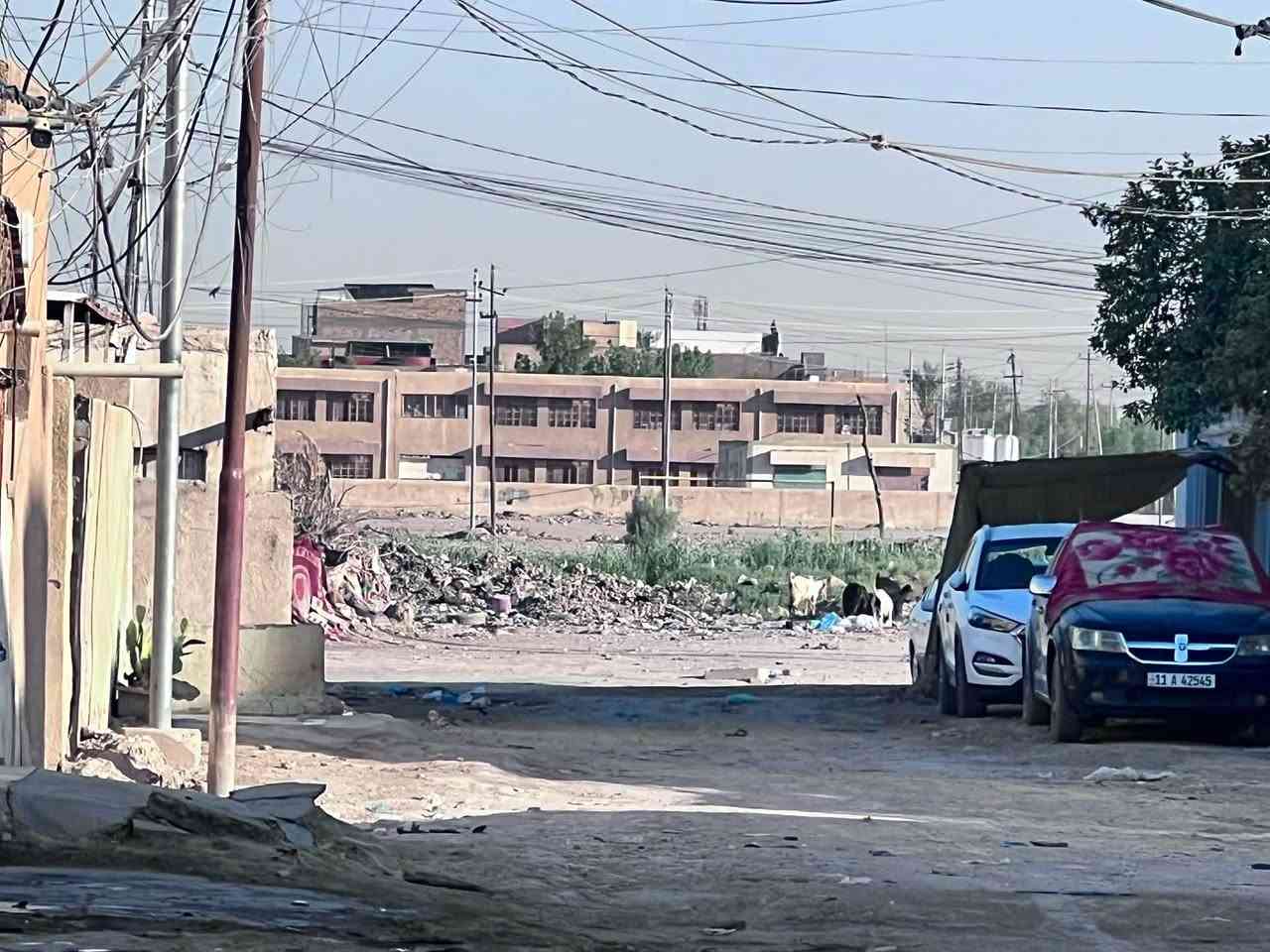 سلام عليكم بيت الايجار مساحته 100طابقين يتكون من صاله ومطبخ وكلدور وغرف نوم عدد 2
سعر لايجار 250قفل العنوان حله شارع طاقه كهرباء قريب على شارع الحسينيه ولاستفسار مراجعت مكتب بهاء الجشعمي اللعقار 
***********
