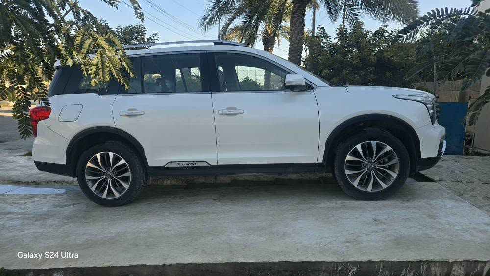 GAC GS8 سيارة
موديل 2020
اللون ابيض 
رقم اربيل دولي
خليجي استلام شركة GAC الصينية 
فول مواصفات أعلى فئة 1/1
4 سلندر تيربو 
V4 turbu - 
7 راكب 
3 قطع تبريد
داخل بيجي 
ساعه تحكم بالسياره 
كشنات جلد  كهربائية 
تدفئة وتبريد بالكشنات 
ذاكرة خزن ميموري 
تدفئة بالأستيرن
فول تحكمات بالأستيرن مثل شفتات السرعه وتحديد السرعه والتحكم بالموبايل والشاشة.
4*4 دفع رباعي 
صندوق كهربائي شفط
فتحة سلايد روف 
بصمة تشغيل وبيبان 
تحكم بصعود ونزول الجام بالبصمة 
 تشغيل عن بعد
شاشات ديجيتال و لمس 
دخول ذكي 
 خمس انظمة تحكم بالگير
 كاميرات محيطية  360 درجة 
 تشغيل تلقائي للكاميرات عند تشغيل الأشاره للأنعطاف. ( تصوير الشارع )
حساسات اماميه و خلفيه
رادار امامي وخلفي 
نضام شحن هاتف لاسلكي
داخل سيارة كامل جلد فاخر مع شاموي 
10 مكبرات صوت
6 أنظمة قيادة لجميع أنواع الطرق
نظام ABS
تغيير  اتجاه اللايت مع تغيير اتجاه السياره 
 كشافات
10 أكياس هوائيه (airbag)
ويل كب حجم 19
 ماشية 96 الف كم
مكفوله من الضربة والصبغ بأستثناء
تعديل ع كد شبر بالصندوق فقط( أصلآ شخط مابيها ومتبين )
هزه جديده ورقم الماني جديد وسنوية لغاية 2030 بأسمي 
العنوان ديالى- المقداديه 
السعر: 165 وبيها مجال او مراوس حسب القناعه.
للاستفسار الاتصال على الأرقام
*********** المقدادية, ديالى
