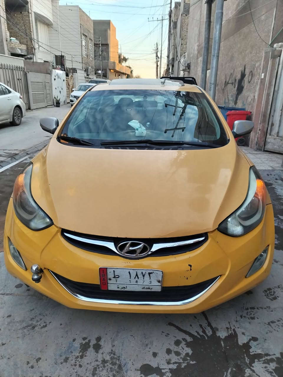 سلام عليكم سياره لنتره ١٢ فول مواصفات سياره حدثه جاملغ خلفي سياره محرك ١٨٠٠ كير حداديه مكفولات تخم تاير جاهزه سياره من كولشي لعنوان بغداد رقم تليفون *********** سعر ٩٠
