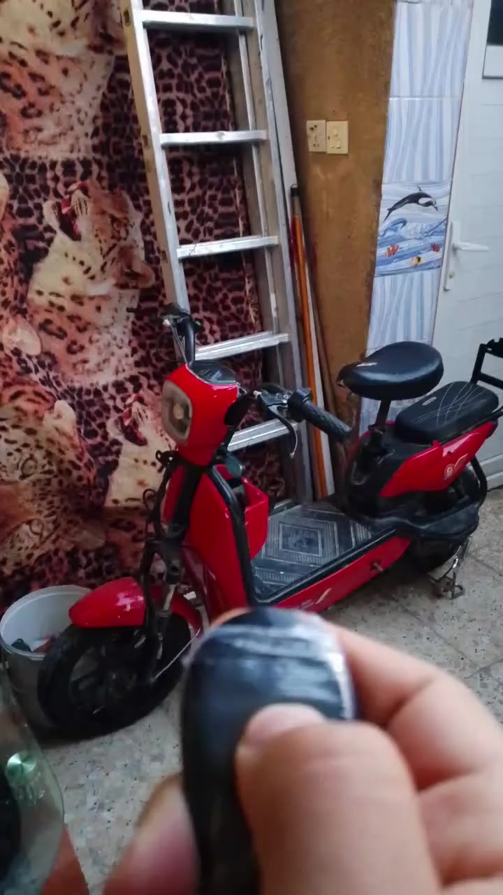 سلام عليكم دراجة شحن البيع 2025 بصمتين وسويجين تايرات جدد بطاريات جدد دراجة مناقصهة شي خير من اللة شاحنة الصلية مالتهة دراجة تشغيل عن بعد انذار وحساسات سعر 175 وبيهة مجال العنوان بغداد الشعب شارع الصحة


**إذا كنت صاحب هذا الإعلان وتريد حذفه لأي سبب، رجاءا أرسل رسالة إلى الدعم الفني**