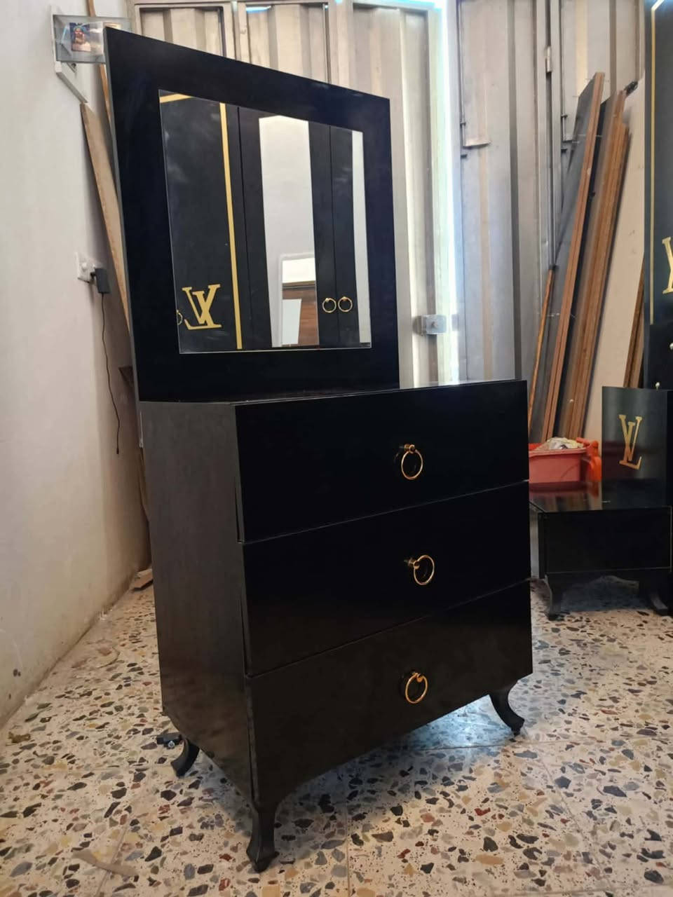 غرفة تركي 🇹🇷 مستخدام 5قطع  ✨✨
نضافه 90 💯
نظام ابواب  💖
السعر  450 💖💸
مع شد🪛 ونقل 🚚  مجاني  داخل بغداد  محافظات بكروه


**إذا كنت صاحب هذا الإعلان وتريد حذفه لأي سبب، رجاءا أرسل رسالة إلى الدعم الفني**