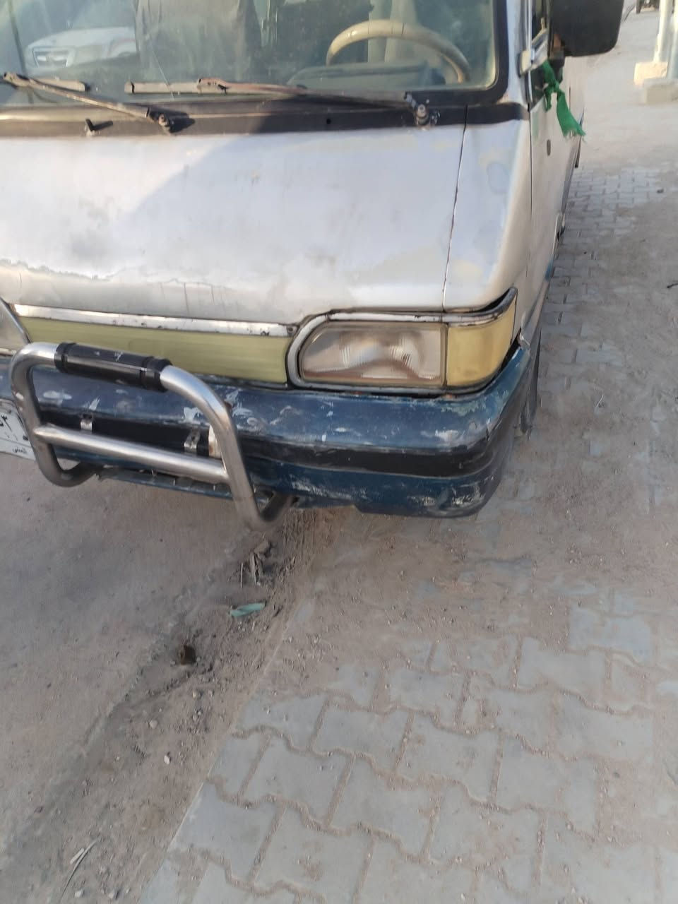 السلام عليكم. 
كيه بسته السعر 12
سياره عطل بيهي بس. لبم 
العنوان رميثه
اتصال***********
