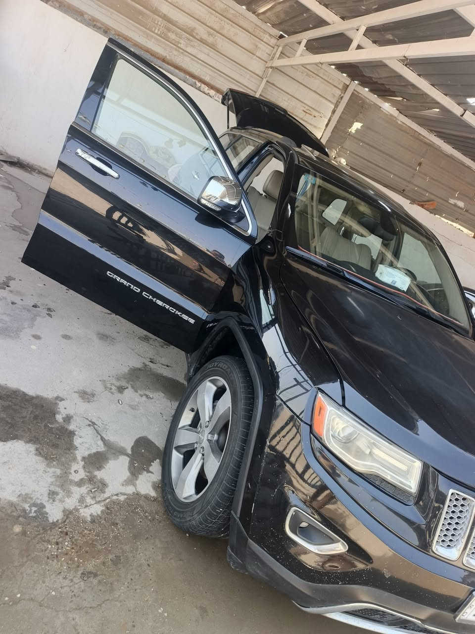 ⚫ جيب  شيروكي٢٠١٤ للبيع او المراوس
🔹 محرك 3600 V6
🔹 رقم بغداد الجديد   ) 

🔹 مواصفات السيارة:

فتحن سقف
• تشغيل عن بعد
• ردارات 
• تبريد قطعتين وبلكشنات هم
• تشغيل عن بعد
• حساسات خلفية
• توقف ذاتي
• كاميرا دوارة
• كروز سرعة
• ويل 20
• أبل كار بلاي
•كشنات جلد
• كشن كهرباء
• هيترات بالكشن
• هيتر بالستيرن
• صندوق كهرباء
• لايت زينون
كير طياره ٨نمر
صبغ ٢ قطع بنيد وجاملغ 
وبيهة بابين وجاملغ سرقة جهت اليمنة
📍 موقع السيارة: بغداد  ابوغريب

💰 السعر: ١٥٣ ومجال بسيط

📞 للاستفسار:
*********** واتساب ***********
