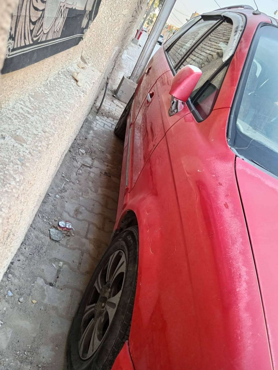 السلام عليكم سيارة هونداي ترانجيت مديل 2000 بيهة مكينة سوناتة وفود مسكر للبيع او المراوس حسب القناعة رقم واسط تحويل ثاني يوم السعر 60وبيهة مجال حك لجية  ***********
