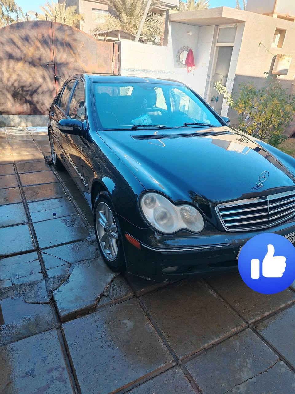 السلام عليكم ورحمة الله اخوان سياره مرسيدس ٢٠٠٤ سياره فول محرك ٤ سوبر سياره جديده رقم بغداد انكليزي تحويل مباشر السعر ١٠٠ ورقه وبيه مجال للاستفسار الاتصال على الرقم ***********
