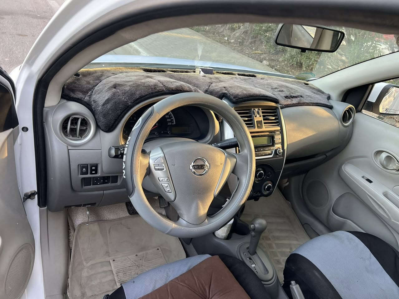 ‏نيسان سني هندي موديل 21 بيها تبديل متكر. و بنيد بدون دوخت مكينة كير كفالة سيارة أي نقص ما بها ماشية 75 تخم تاير باتري الجديد عبوة جديدة يعني ما تصرف عليها ولا ‫ ‫ربع كل شيء جاهز السعر 95 ✌️***********
