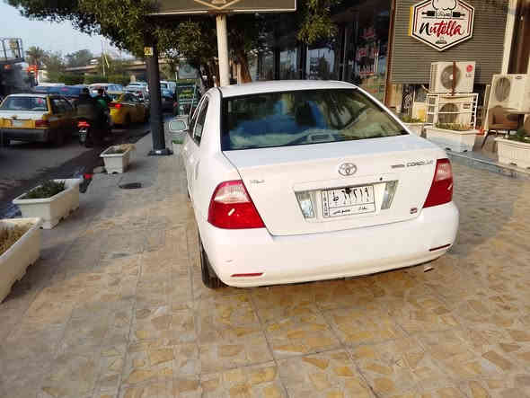 السلام عليكم للبيع كورولا 2005 وارد خليجي كير مكينه حداديه كله جديد تخم تاير جديد سنويه بأسمي مكان السياره بغداد السعر 78 وبيه مجال 
للاستفسار الاتصال ***********
