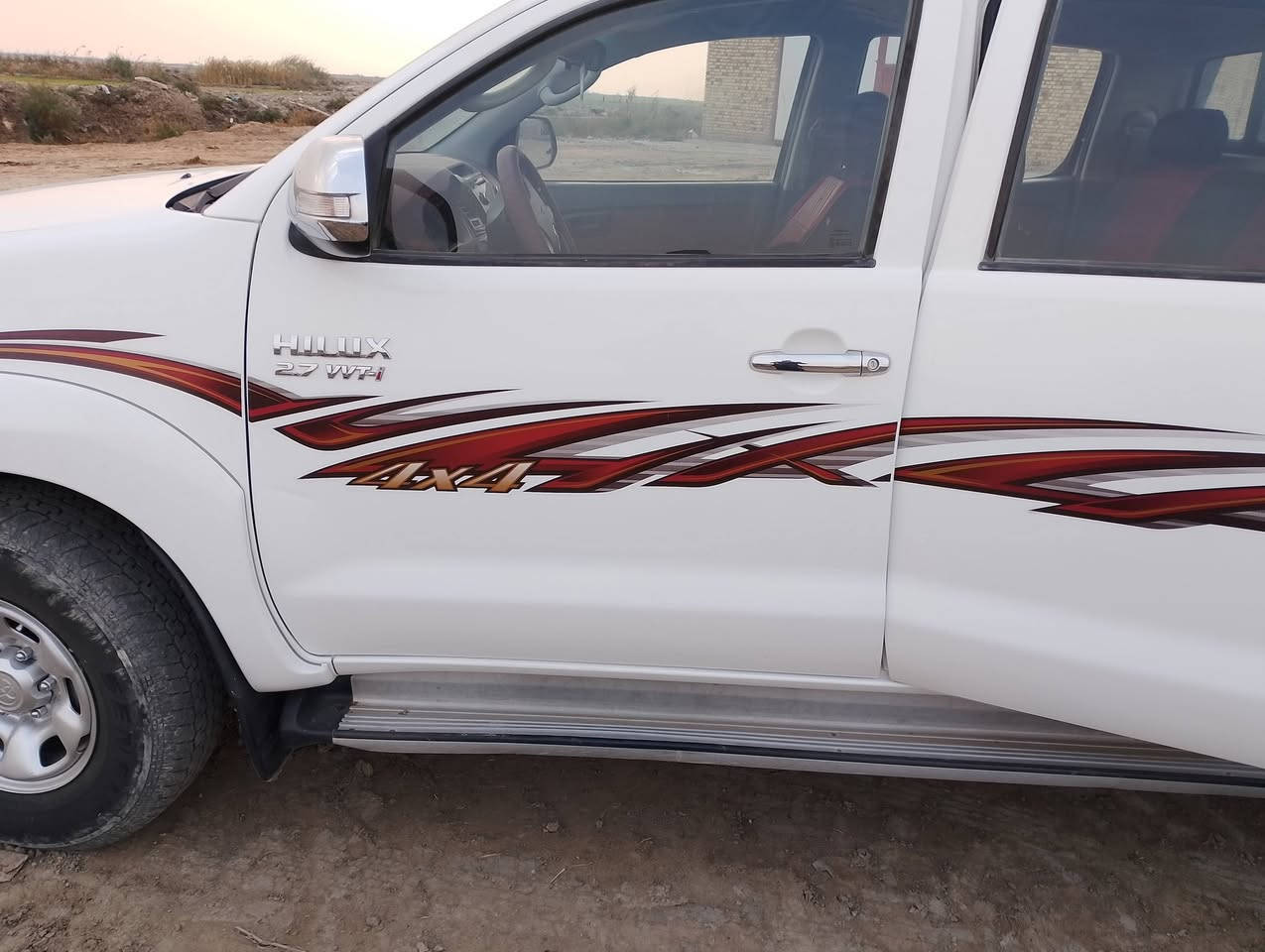 سلام عليكم فرويل 2014 شاصي 22 رقم واسط الاتصال عل هذه رقم ***********
