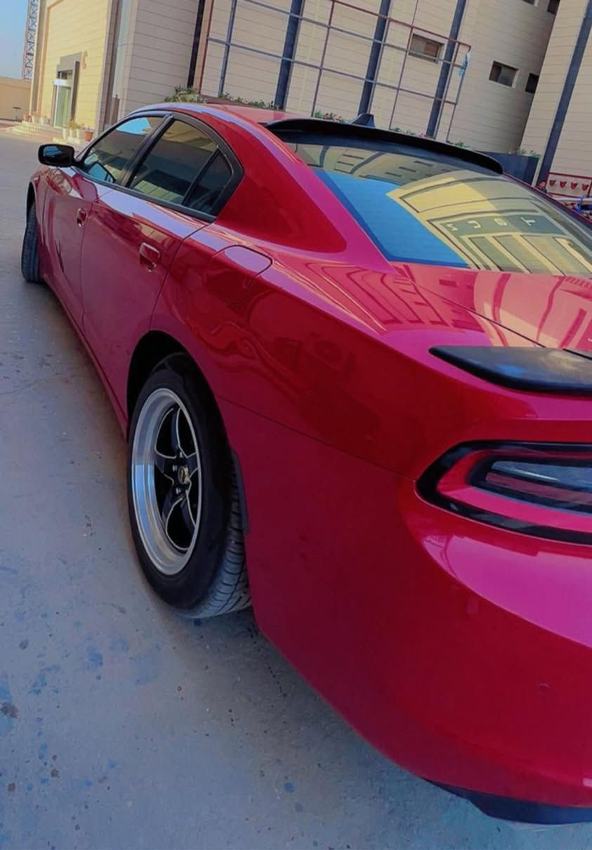 جارجر 2017 
فئة رالي 
كفاله عامه بارد فقط
فول مواصفات 
فتحه سقف
خزن ميموري 
كشنات تدفئه
تبريد ثلج 
شاشة كبيره
حساسات كله شغاله
تخم تاير جديد 
ويل 18 ويلد
استخدام شخصي مامشتغله خط
للاستفسار اكثر اتصل ع الرقم 
***********
