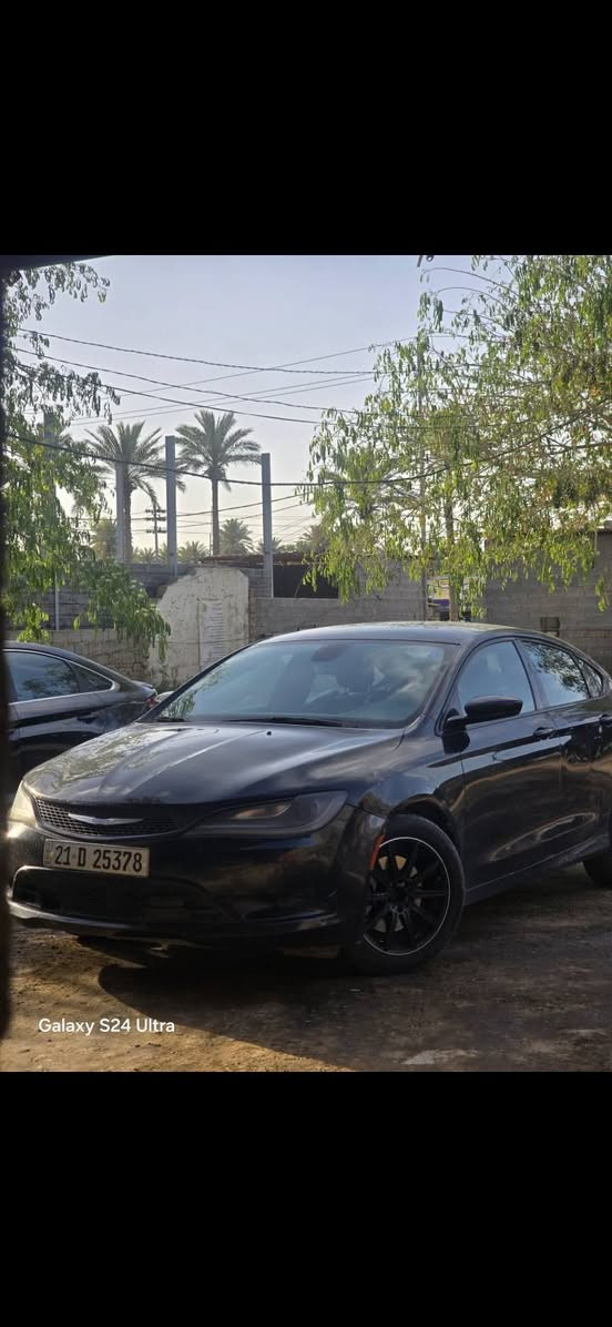 C200.  موديل 16.
فئه S
مواصفات 
كشنات مختمه S جلد + تدفئه
شفتات ستيرن
مود S
مثبت سرعه
تحكمات ستيرن
مري تعتيم
منضومه زنون 
داخل جلد
نضام ABS
وبعد بيها 
سياره وارد كندي داخله كلين هنا صار بيها بارد قليل 
شديت الها تخم وياله جدد 
118بيها مجال حك الجيه
*********** مكان كربلاء
