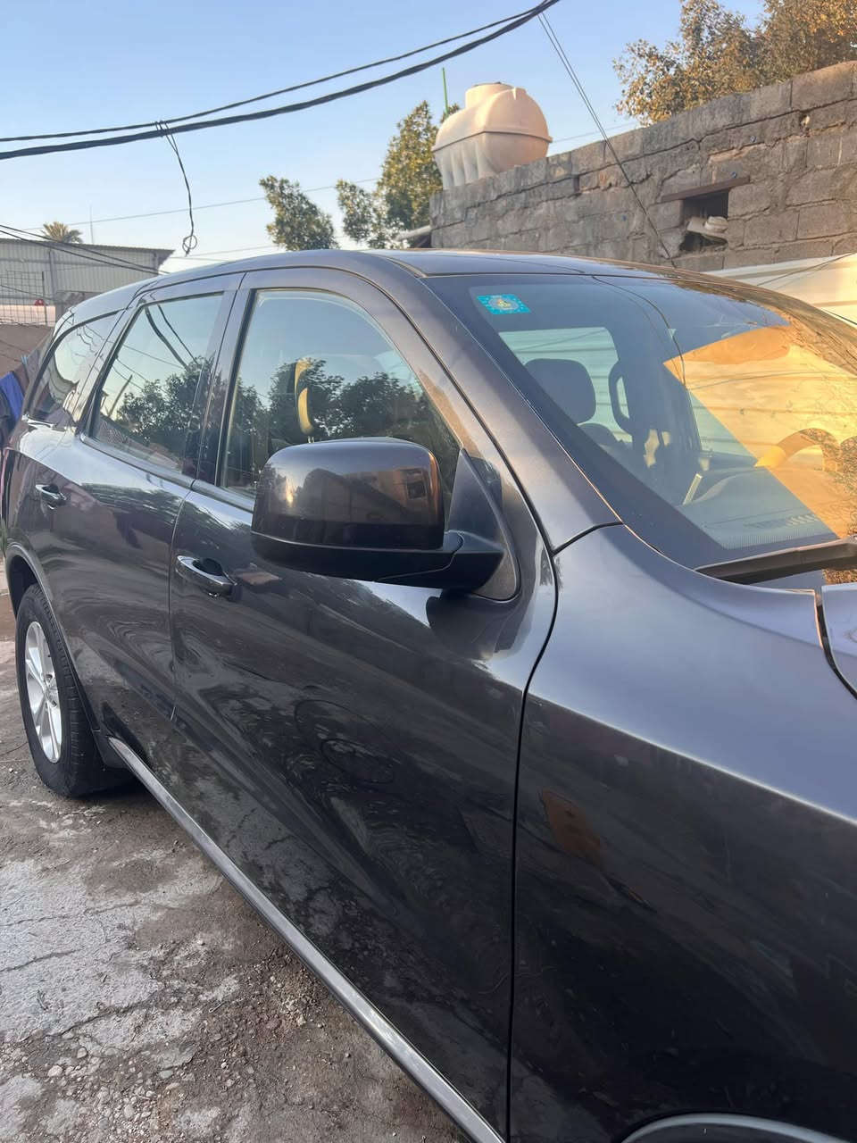 السلام عليكم
دوج دورنكو 2011 واردد كندي كلين بدون حادث بيع او مراوس بموديل احدث

استعمال مال بيت 

محرك 6سلندر 3600

تبريد ثلاث قطع 

كشنات مخمل

كامره 180

حساسات خلفية 

تحكم ستيرن 

رقم بغداد الجديد سنوية جديده 

للتواصل على الرقم ***********
