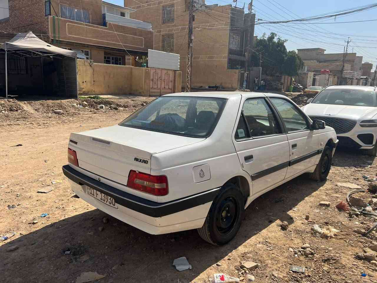 السلام عليكم بيجو اكد للبيع سياره جير ومكينه خير من الله الموديل 16 سياره رقم انجليزي باسم تحويل ثاني يوم سياره ما متعوبه نظيفه كلش السعر 55 وبيها مجال العنوان بغداد الحسينيه مكلف بالنشر وهذا رقم التليفون ***********
