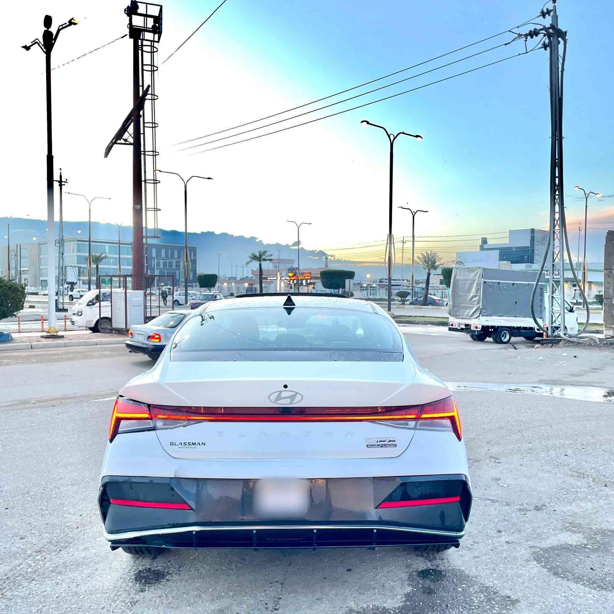 السلام عليكم بيع مستعجل على العمليه ونبي 

النترا امريكي 2024 وارد امريكي فول مواصفات سياره حلوه ما طالعه بيها السعرر 115 
المكان بغداد 
الهاتف ***********
الرقم الثاني ***********
