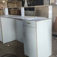 ميز البيع تزكام مترين ونص مامستعمل 07819361540