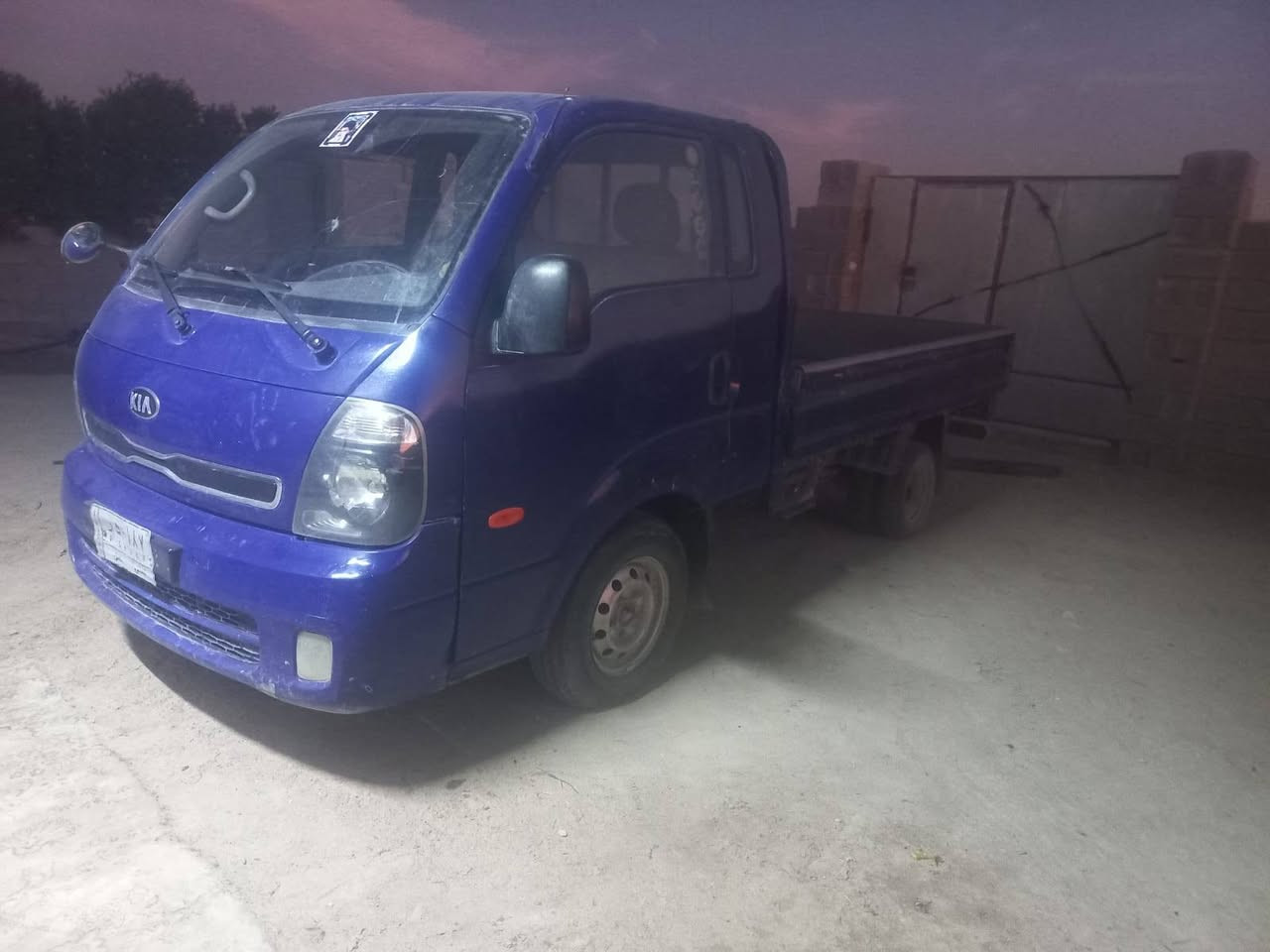 إسلام عليكم  كيه مسكر مديل 2013 (مراوس بسياره صالون جنون-راس ثور -مارك جديده) سياره نضيفه حداديه تخم تاير توه شاده مكينه مسكر 7 قبل شهرين شاده اترايك ٢٠٠ مكينه وكير جديدات. شاصي مكفول
رقم واسط تحويل ثاني يوم سنويه صار اله شهرين 
مكانه بصره سفان. شراي. يتصل *********** موجود وتساب.
