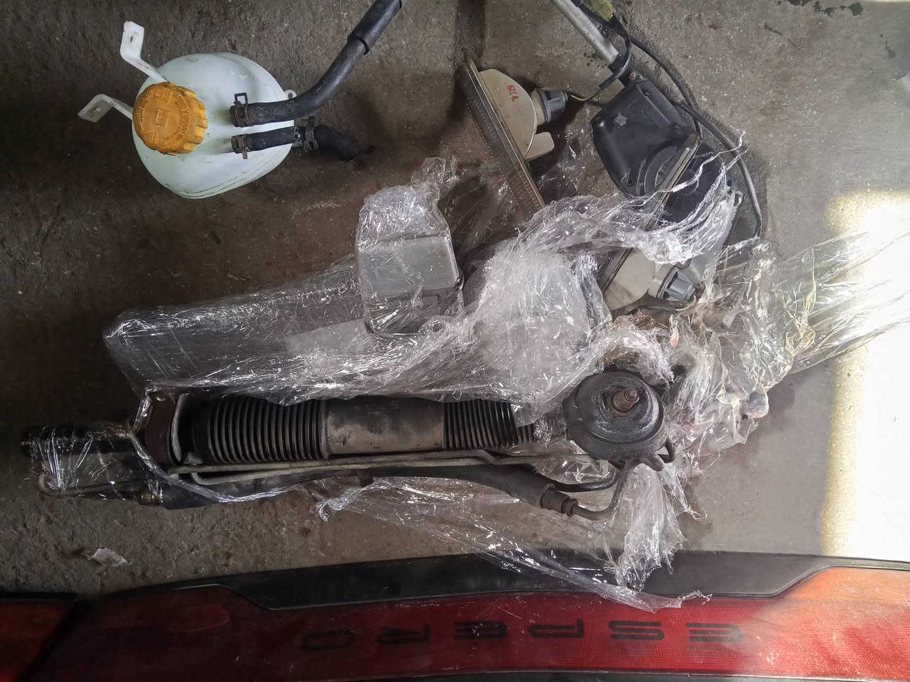 ادوات اسبرو حاويه
العنوان حله نادر حي الصناعي مجمع سليم الغزالي 
***********
