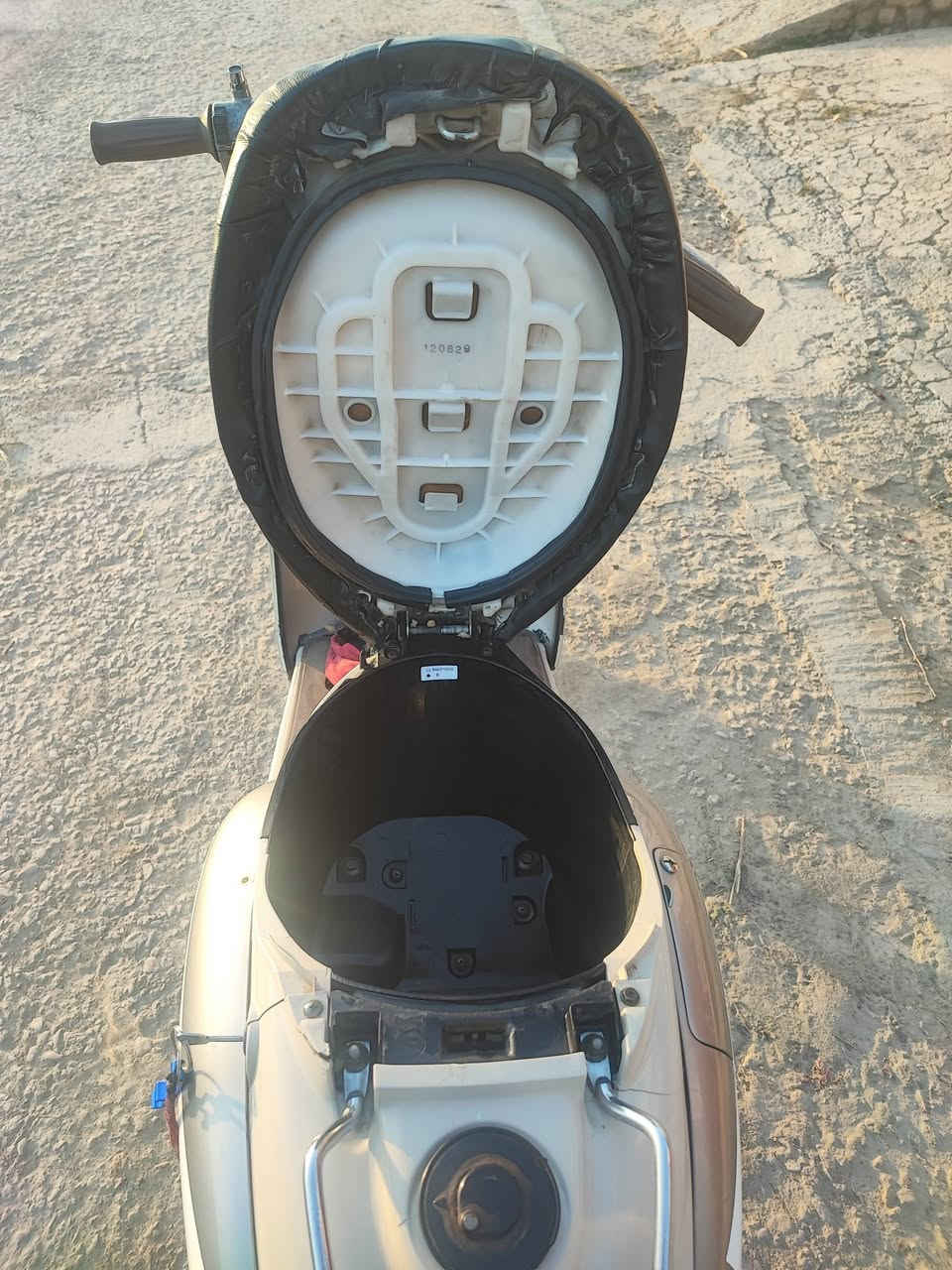 سلام عليكم دراجه عبدالحليم للبيع
مكينه مامفتوحه ع الفحص 
مكاني الخصيمه يم مجمع سيد حامد 
سعر 400 وبيها مجال للشراي


**إذا كنت صاحب هذا الإعلان وتريد حذفه لأي سبب، رجاءا أرسل رسالة إلى الدعم الفني**