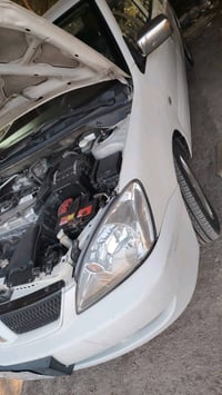 لانسر ٢٠١١ • محرك ٢٠٠٠ • كراسي جلد