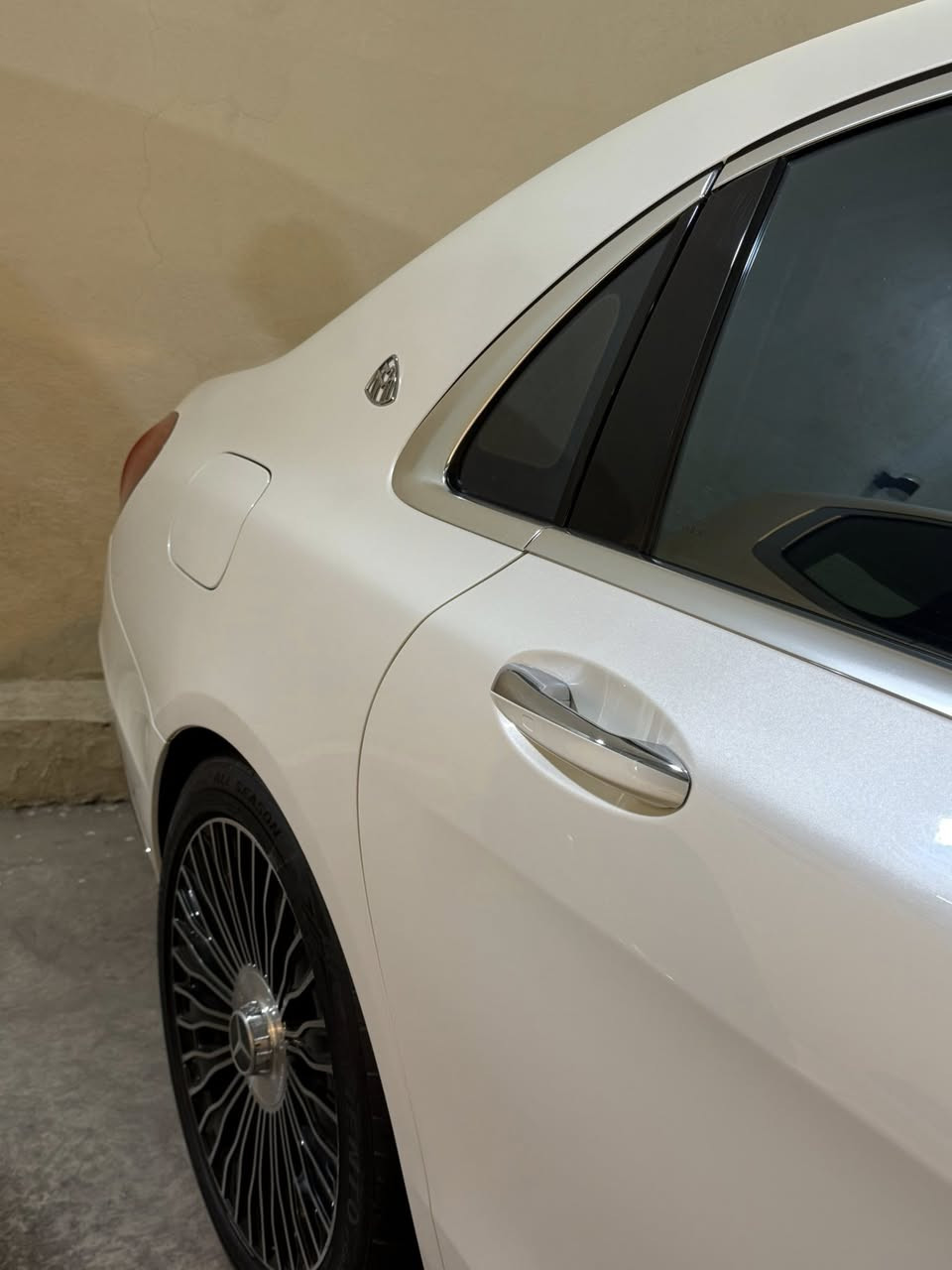 مارسدس مايباخ اصلي وارد خليجي 2016 كفاله عامه ***********
