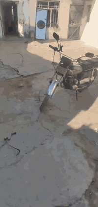 دراجه 5 قير المحرك 200 معمر بالكامل كهرباء يا شغاله بس يحتاج تبديل الك...