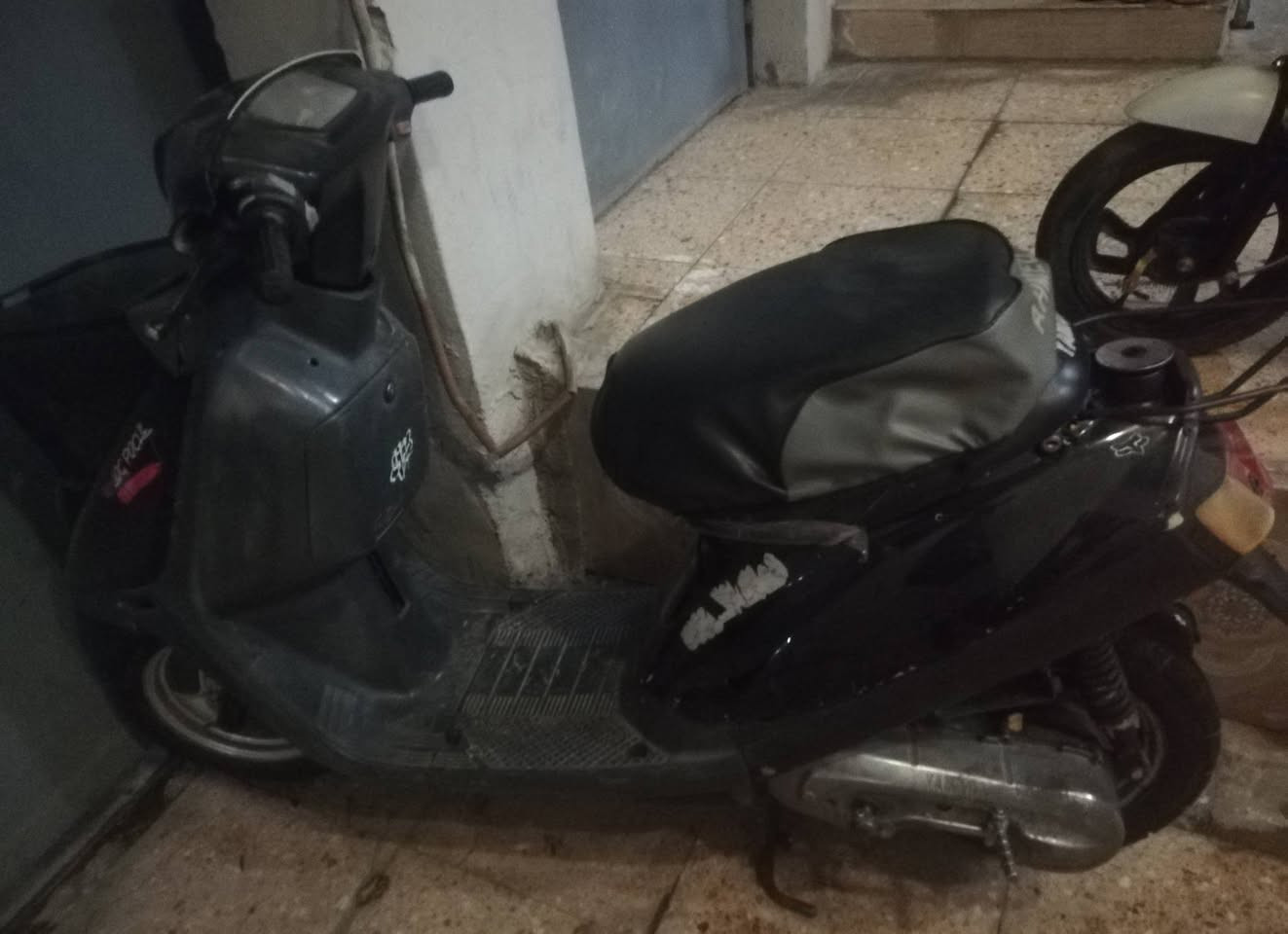 السلام عليكم ياماها.للبيع.يحتاجلها جوب لتاير الوره.مفتوح المحرك.+ الشاصَي بي لحيم.الكهربائيات  مالتها شغالى بَس يحتاجلها. بطارية..نكرى هندر تشتغل..
مستعجل على بيعا.. للبيع.. ب.100 ألف
🛑🛑🛑🛑🛑


**إذا كنت صاحب هذا الإعلان وتريد حذفه لأي سبب، رجاءا أرسل رسالة إلى الدعم الفني**