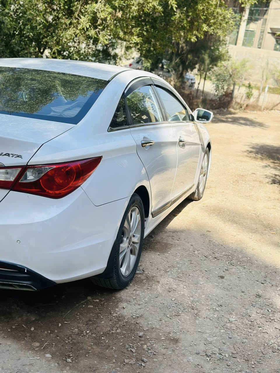 السلام عليكم
سوناتا موديل ٢٠١٣ خليجي ابيض 

محرك ٢٤٠٠ دوش 

رقم نجف بأسمي سنويه جديده 

تحويل مباشر 

السيارة كفاله عامه عدا ربع الجاملغ الخلفي بي صبغ 

موضح بالصور 

كير ومكينه مكفول 

مكانها/ بابل ~القاسم 

السعر ١٢٥ بي مجال بسيط 

***********
