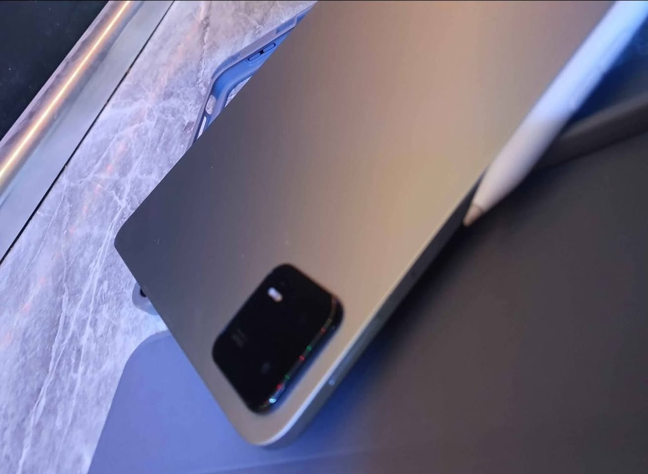 شاومي باد 6
فقط الجهاز بدون ملحقات أي بدون قلم 
ذاكرة 265 
الجهاز نظيف جدا مال دراسة بدون العاب 

300 الف مكاني بغداد شارع فلسطين 
اكو توصيل بدفع مُسبق


**إذا كنت صاحب هذا الإعلان وتريد حذفه لأي سبب، رجاءا أرسل رسالة إلى الدعم الفني**