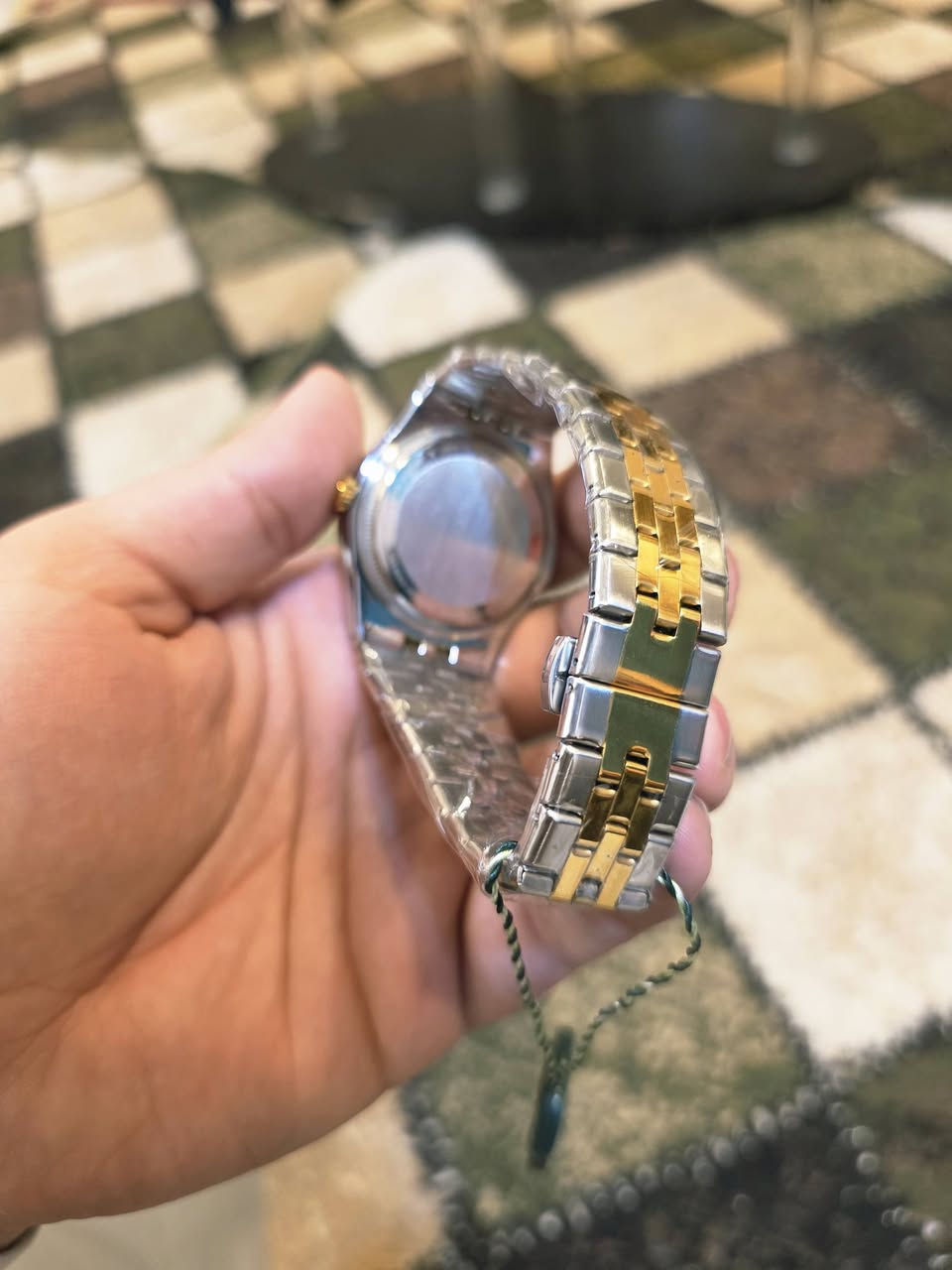 مزاد اعلى سعر ابيع ساعة رولــ..يكس لاند دويلر قطعة كدامكم بهل جمال مزاد يبدي من 40 جوه 40 مابيع
توصيل 5


**إذا كنت صاحب هذا الإعلان وتريد حذفه لأي سبب، رجاءا أرسل رسالة إلى الدعم الفني**