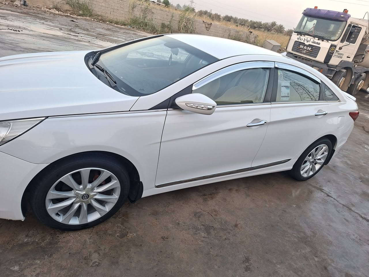 سونتا خليجي
موديل ٢٠١٠ رقم سليمانيه باسمي
مكينه 24  دوش  برغي ممفتوح بيها
حداديه جديده
ماشيه 184
مكفوله كفاله عامه 
ويل كب ١٧ كروم +تخم تاير 
شاشه+كامره
سياره مال بيت نضيفه خير من الله
السعر ١١٥ 
ديالى بعقوبه تقاطع القدس
***********
