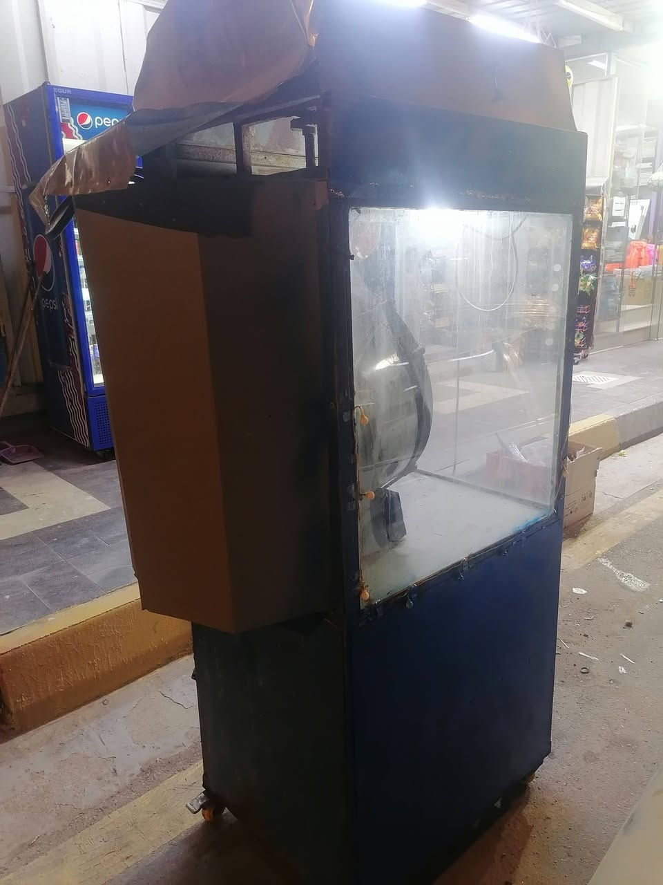 السلام عليكم
مكينة حب شمس نظيفة ماطورها جديد
سعرها 250 وبيها مجال قليل


**إذا كنت صاحب هذا الإعلان وتريد حذفه لأي سبب، رجاءا أرسل رسالة إلى الدعم الفني**