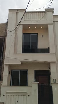 للبيع في السيدية المساحة 50 متر، مكوّن من 3 طوابق يحتوي العقار على: 3 ...