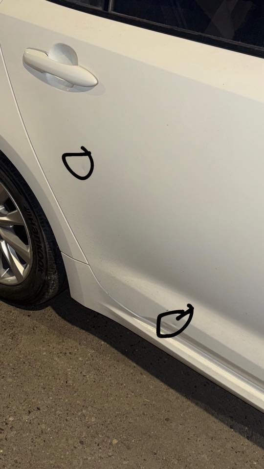 كورلا 2024 هايبرد شكل الخليجي

ماشيه 34 الف

المواصفات 

مكينه 1800 هايبرد

رقم بغداد بأسم كفيل  رجال ابن خير ومرتب 

انطيك وكالة بالسيارة 

 شحن ذاتي 

سلايت 

كراسي جلد اصلي 

رادار + تحديد مسار طريق + قيادة ذاتيه 

قرائة علامات الطريق المرورية

بصمة تشغيل + دخول ذكي  يدة الباب

هاندر بريك بصمة + اوتو هولد 

 بطاين بوب حياكه  مطرز 

كيجات ديجتل 

شاشه مسجل +تبريد بيانو + كامره خلفيه دوارة + كار بلي 

تبريد قطعتين 

لايت زينون عالي ناصي + بروجكتر لد زينون 

 حساس اطار + حساس مطر + حساس لايت داينمك  

ايكو مود + مود درايف + مانع انزلاق 

 تحكم  الستيرن كامل مع كروس سرعه

ايرباك عدد 10

ويل كب  حجم 16

مكان السياره بصرة- قبلة - حي الشهداء

السعر 143$  وبي مجال بسيط

تكحيل بسيط بالدعامية ونهاية الجاملغ بالواقع ماينشافن بس من باب الأمانة + الرصعات الي محدد عليهن هم صغار جدا لكن انا مقرب الكامرة

***********
