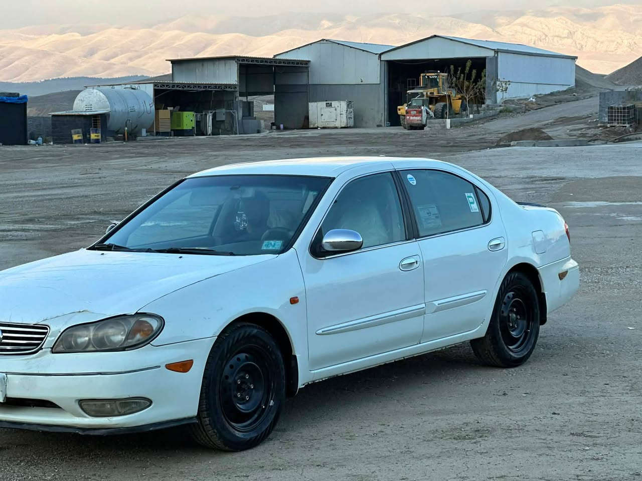 ماکزیما 
مۆدێل ٢٠٠٢ 
ئاڕمی سلێمانی ئاڕم و ئەوەلیات و غەرامە بە شەرت گێرو مەکینەی بەشەرت مەکینەی نەکراوەتەوە سەیارەکە ماڵی دۆستە نموونەیە لە جوانی مەکینە ٣٠٠٠ گێر عادی قوفڵ مەرکەزی abs ئاوێنە کارەبایە تەبرید سارد و گەرم لەسەر سویچ هەموو گیانی بە شەرت بێ داعم و لێدران. یەک پارچەی بۆیاخە بێ ناو گرتن  سێعری ٦٢ گەڵاو مەعامەلە  ***********
سلێمانی السليمانية, العراق
