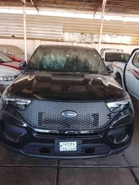 للبيع فورد اكسبلورر بوليسي موديل 23 ضررها تبديل بابين عكس السائق نفس ا...