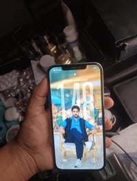 ايفون 12برو ماكس محوره 17 برو  ذ128 بطاريه 78 جهاز نضيف وكارتونته موجو...