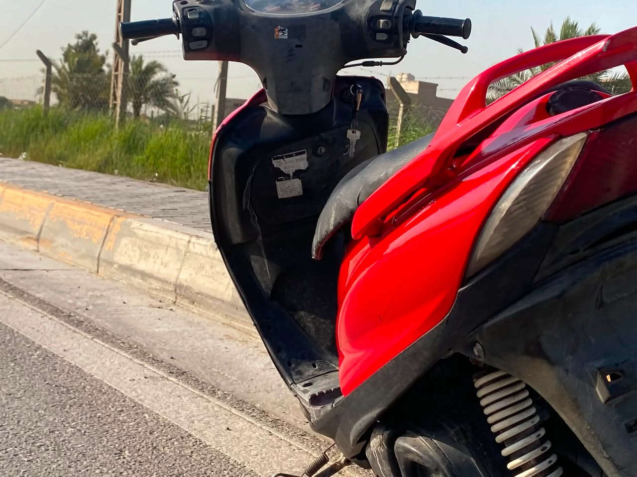 السلام عليكم عيني دراجه ماكس 140 الدراجه نظيفه وخير من الله الدراجه مال شغل ونظيفه السعر 275 وبيه مجال للطيبين الرقم *********** 
عنواني بغداد الأمين الثانية شارع النواب 
اخوان المو شراي لايتعبني ..
