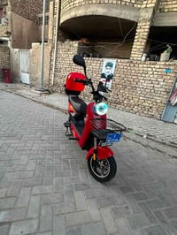 عدنه دراجه للبيع تجي بمواصفات عاليه خمس بطاريات 16 أمبير 60 فولت وخمس ...