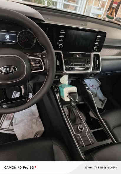 سورنتو وارد فول مواصفات واحد على واحد
مكفوله 
عدا جاملغ خلفي ضرر بسيط سطحي 
السعر 
209
تلفون 
***********0
