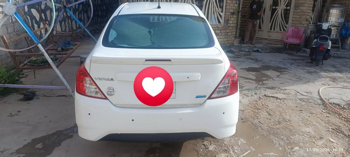 فيرسا 2016
رقم بغداد 
بيها صبغات 
گير جديد
ادامة للسيارة كلها
تبريد شغال بس بي ليك بسيط
السعر المطلوب 88
***********
